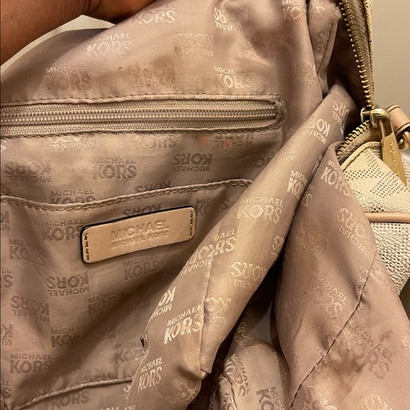 Michael Michael Kors please check all picture of condition - Picture 15 of 17